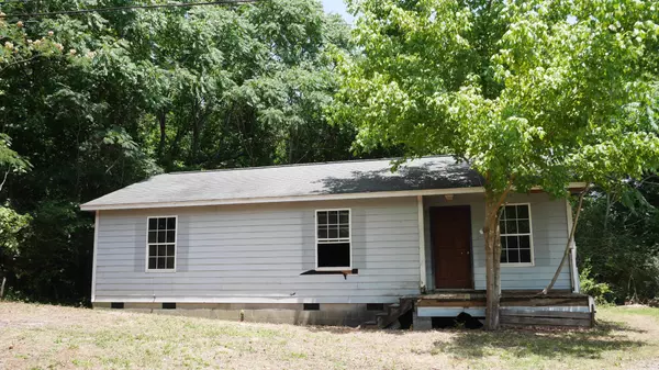 415 W Iowa Avenue, Whitwell, TN 37397