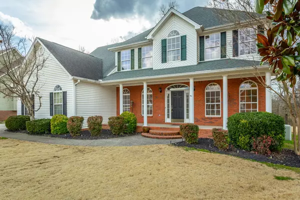 Ooltewah, TN 37363,8462 Streamside Drive