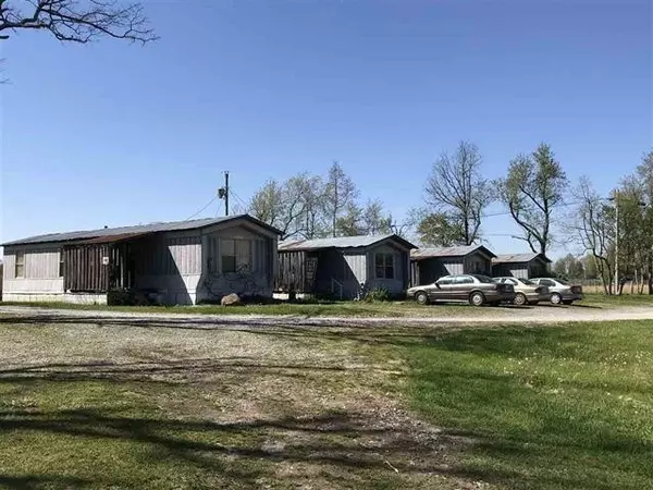 7002 S York HWY, Clarkrange, TN 38553