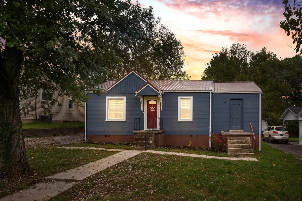 Woodbury, TN 37190,332 Powell St