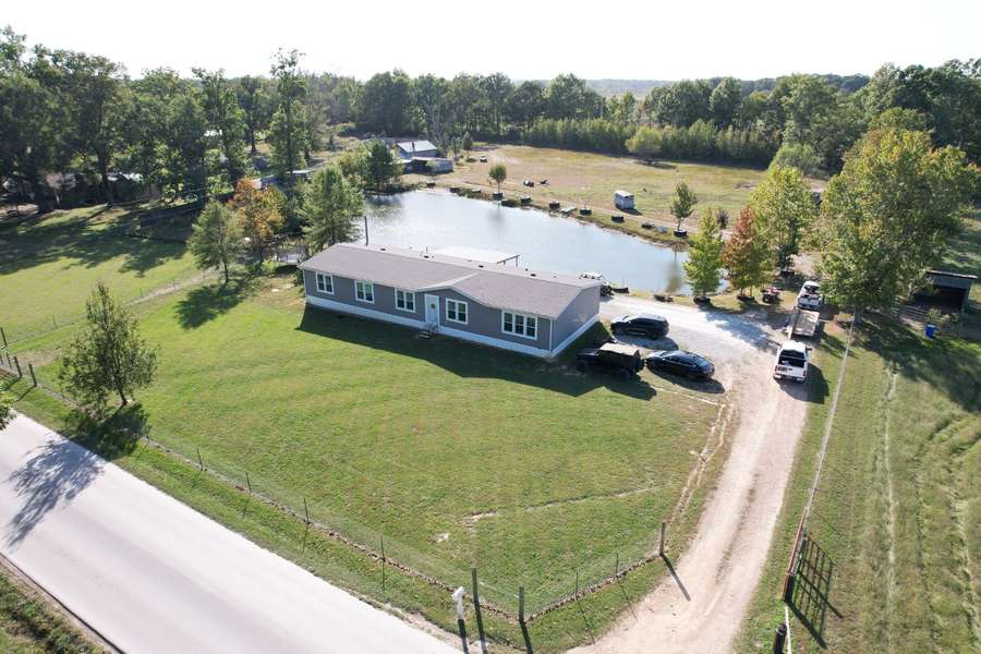 493 S Brace Rd, Ethridge, TN 38456