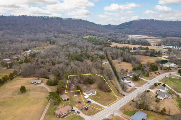 Ooltewah, TN 37363,7704 Ooltewah Georgetown Road