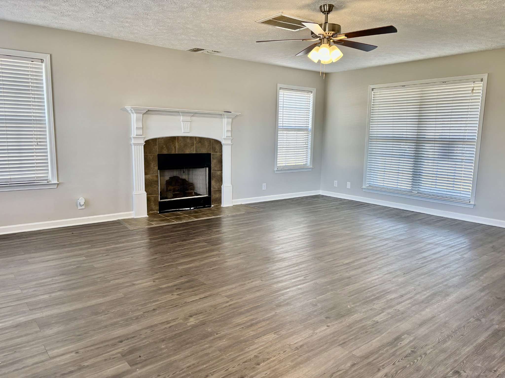 Murfreesboro, TN 37128,646 Fleming Farms Dr