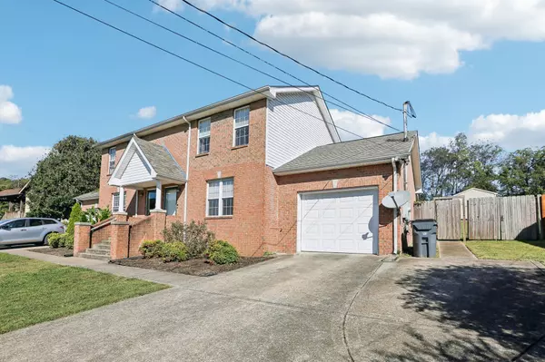 Goodlettsville, TN 37072,329 Moncrief Ave