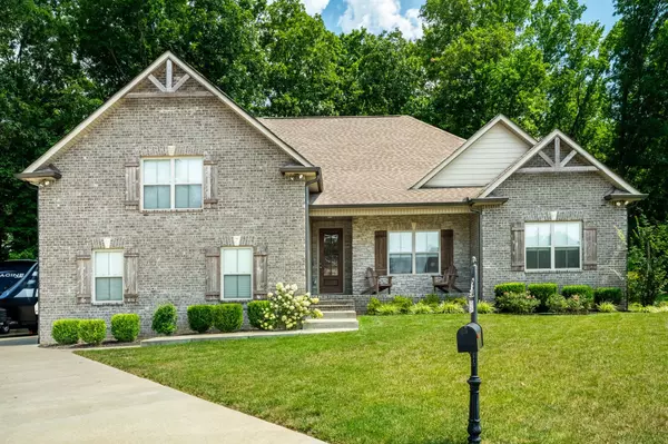 Greenbrier, TN 37073,5047 E Mayflower Ct