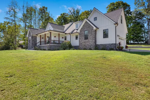 Bon Aqua, TN 37025,4550 General Forest Cir