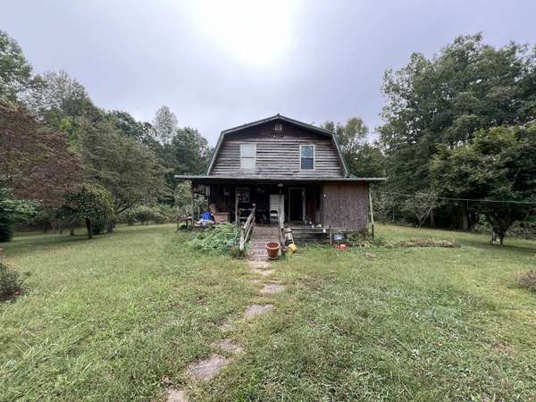 82 Knight Rd, Beersheba Springs, TN 37305