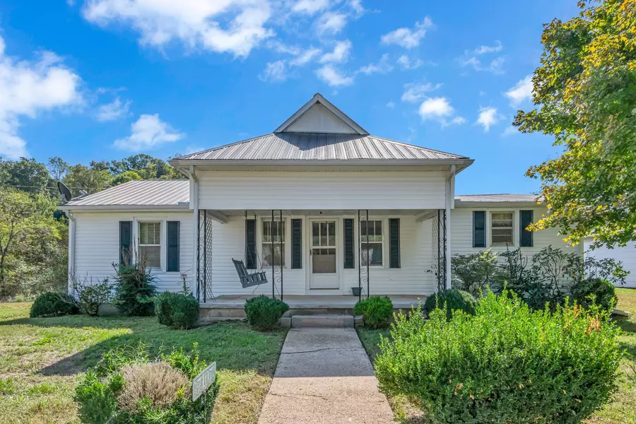 7107 Morgan Creek Rd, Centerville, TN 37033