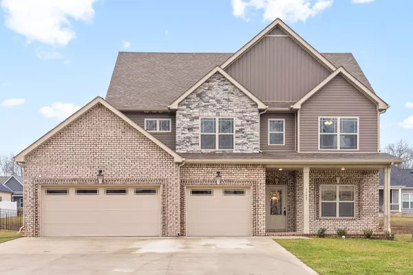 1147 Chagford Dr, Clarksville, TN 37043