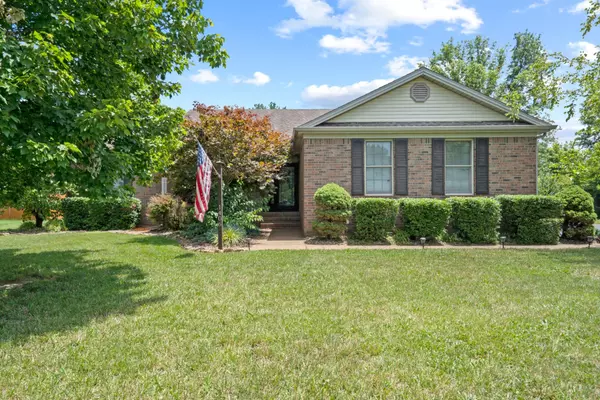 Hopkinsville, KY 42240,1406 Oak Tree Ct