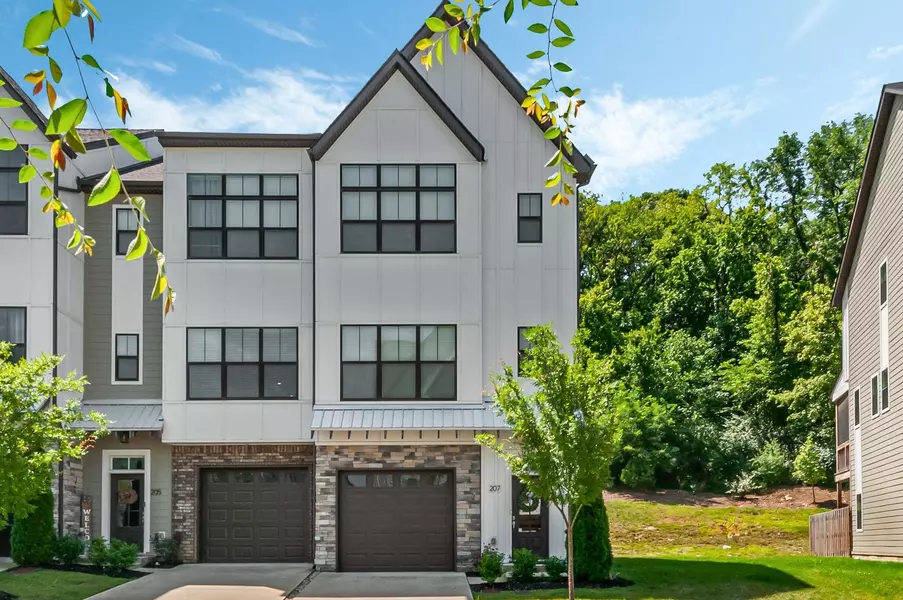 207 Stonecrest Cir, Nashville, TN 37209