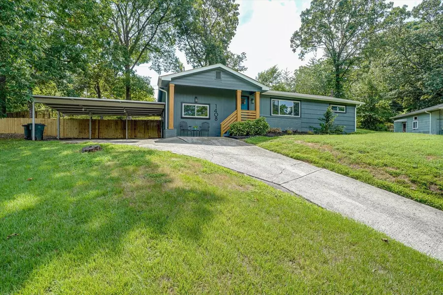 1408 August Drive, Hixson, TN 37343