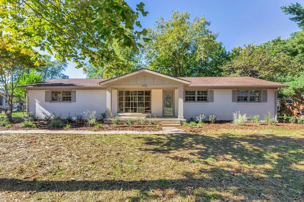 310 Ridgecrest Dr, Murfreesboro, TN 37130