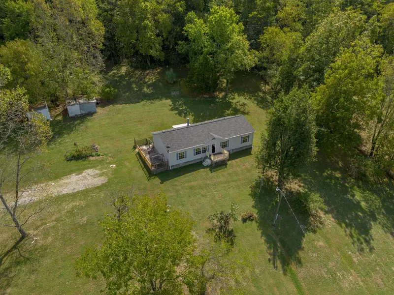 3639 Ella West Cir, Lynnville, TN 38472