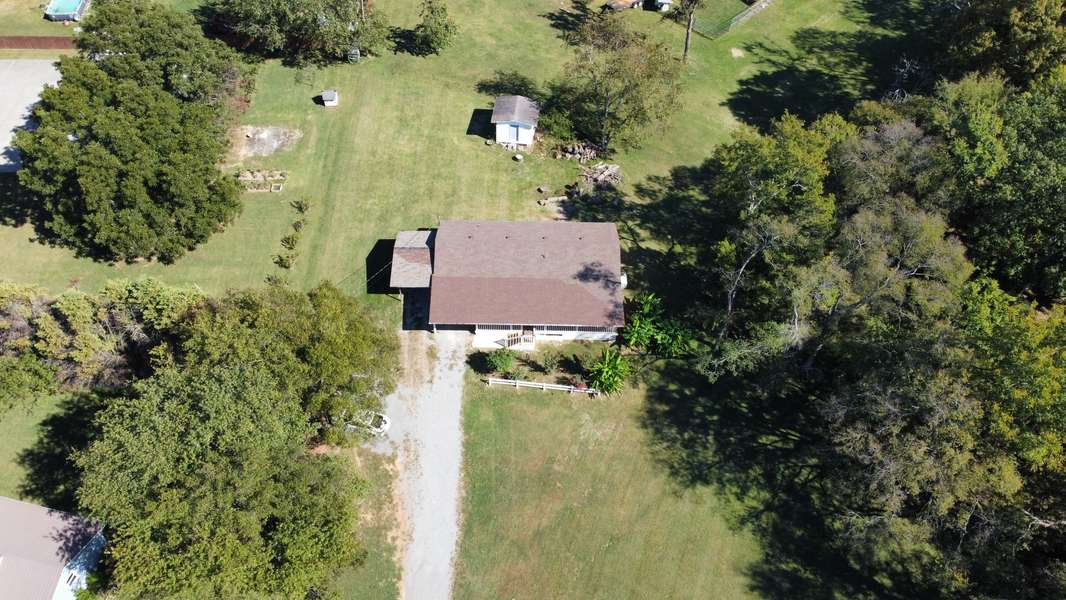 295 Old Waldron Rd, La Vergne, TN 37086