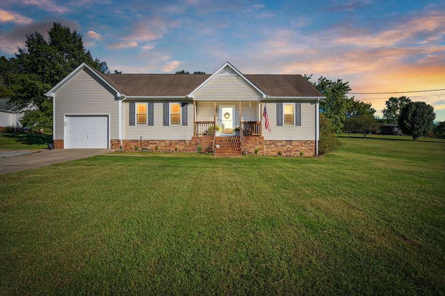 295 Tarpley Ave, Cornersville, TN 37047