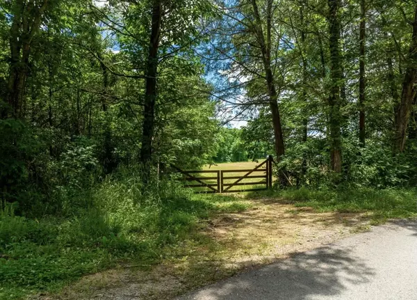 Linden, TN 37096,1 Kellys Landing Rd