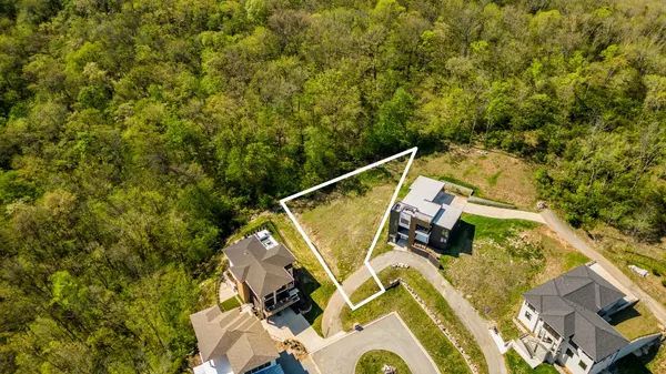 Nashville, TN 37211,5801 Woodland Hills Dr