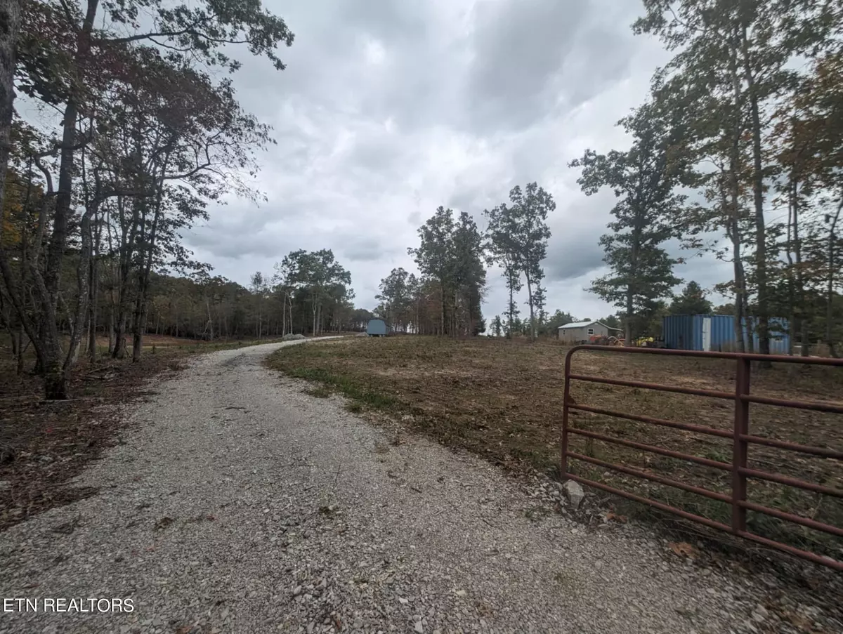 Deer Lodge, TN 37726,372 Perkins Trl