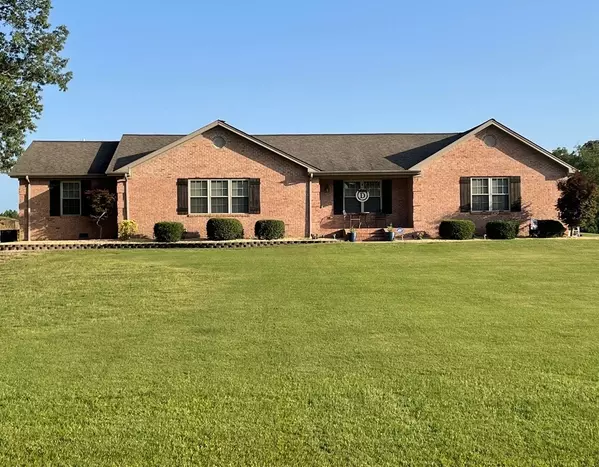 1605 Patriot Ave, Paris, TN 38242
