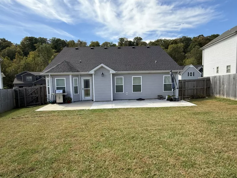 107 Bonnell Dr, Clarksville, TN 37042