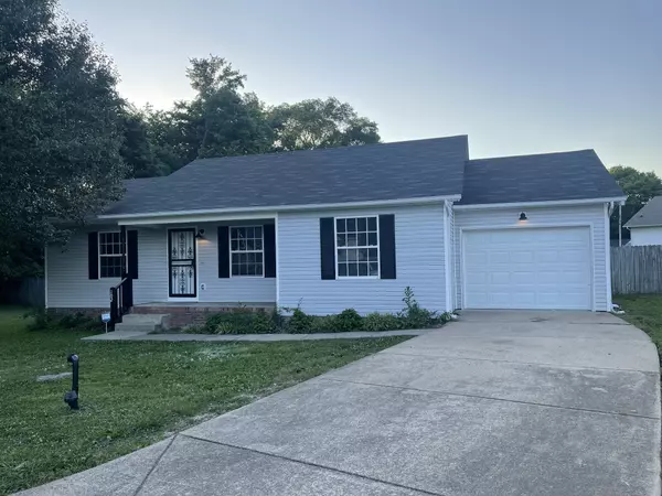 102 Bullock St, Columbia, TN 38401