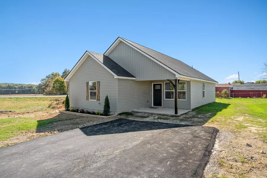 138 Remington dr, Smithville, TN 37166