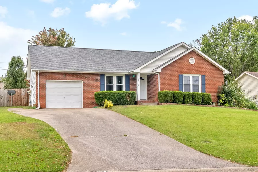 1878 Crestmont Ct, Clarksville, TN 37042