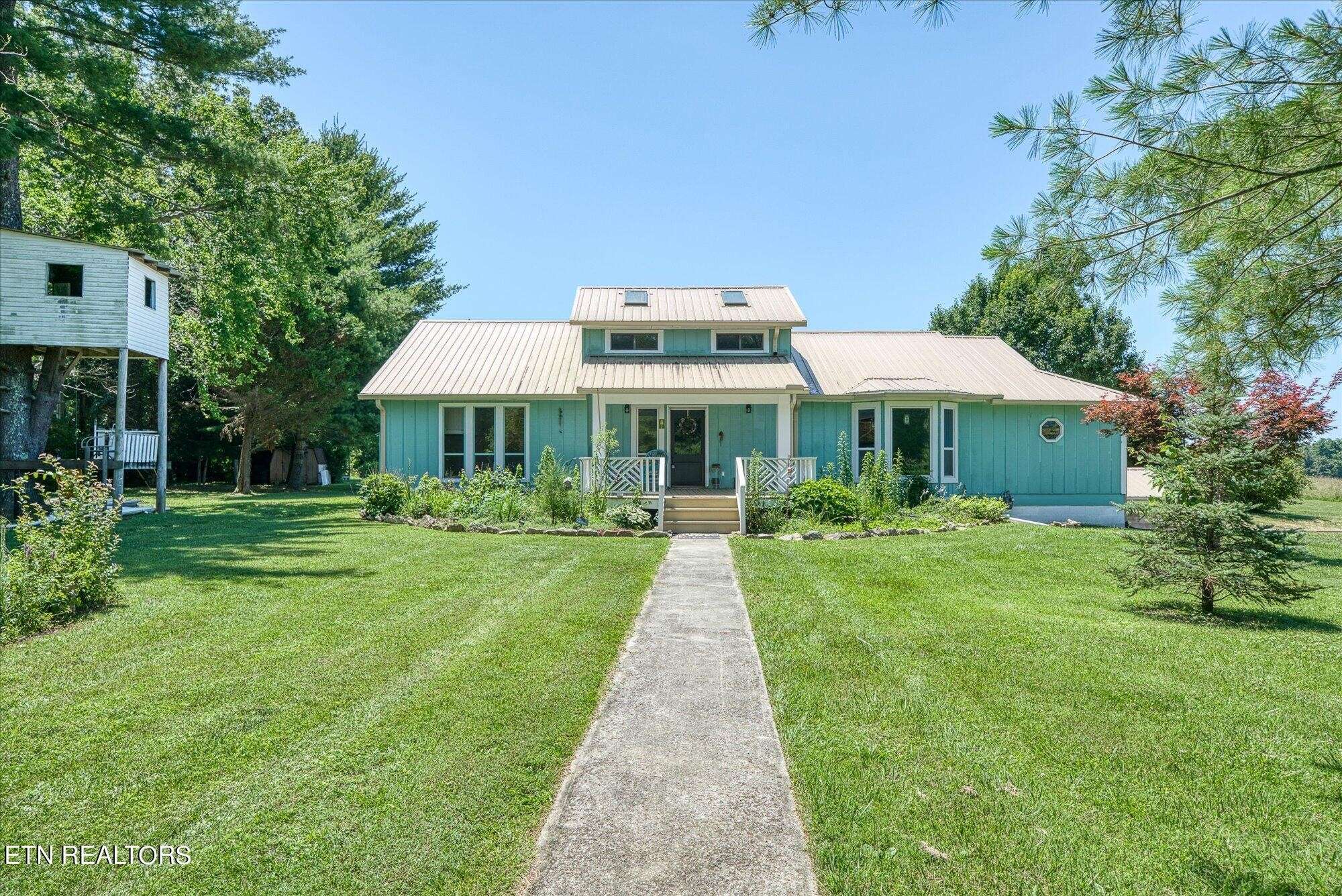 641 Island Ford Rd,  Lancing,  TN 37770
