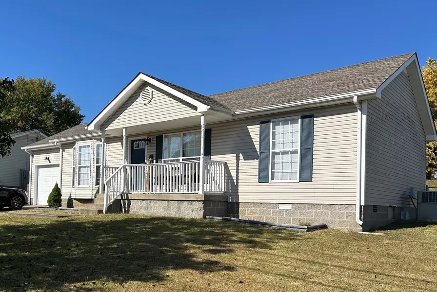 223 Golden Pond Ave, Oak Grove, KY 42262