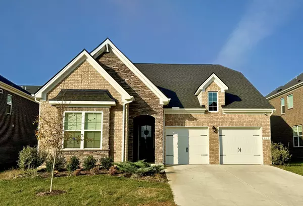 810 Cawthorn Ln, Mount Juliet, TN 37122