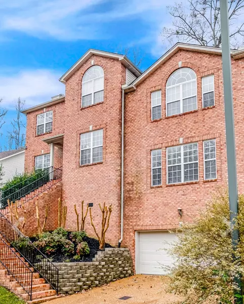 628 Magnolia Ln, Nashville, TN 37211