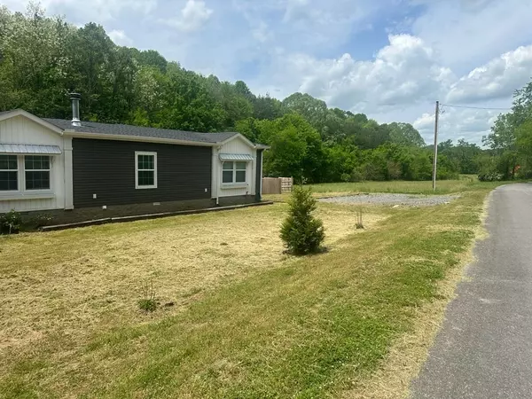 Gainesboro, TN 38562,228 Hopkins Hollow Rd