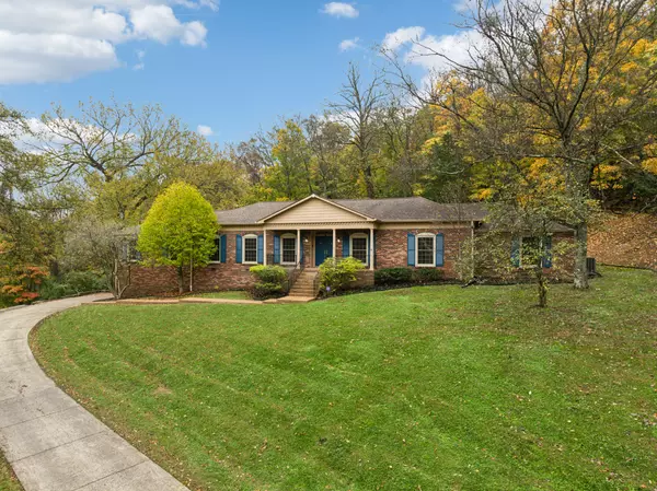 5349 Green Valley Ct, Nashville, TN 37220