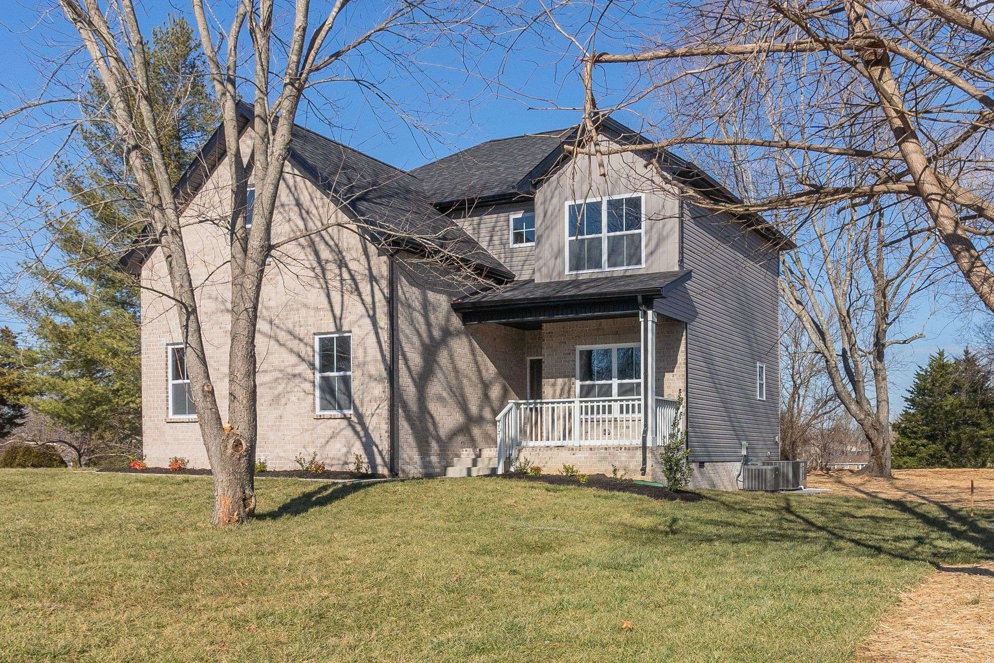 207 Hazelnut Ct, Clarksville, TN 37042
