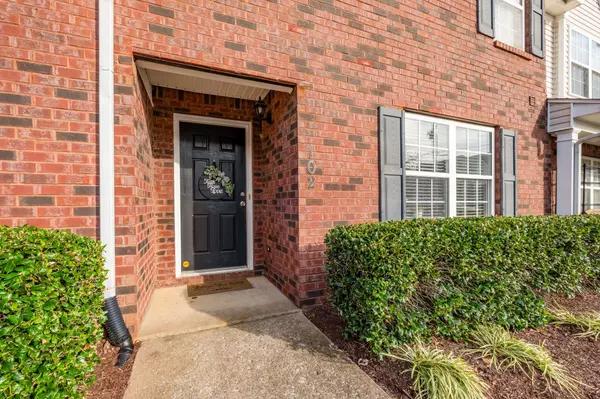 102 Wolverine Ct,  Smyrna,  TN 37167