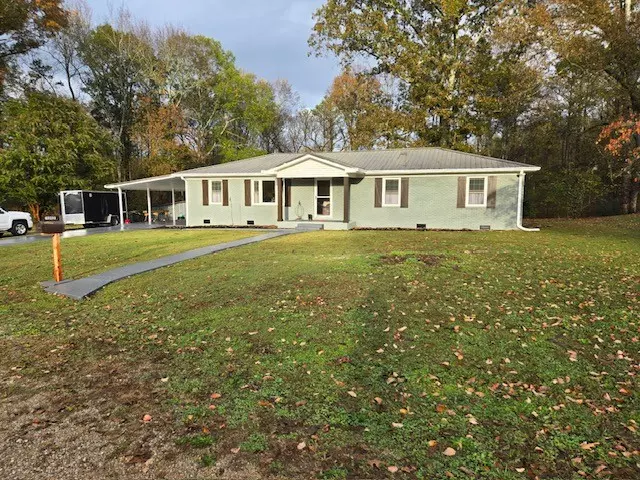 1052 Old Salem Lexie Rd, Belvidere, TN 37306