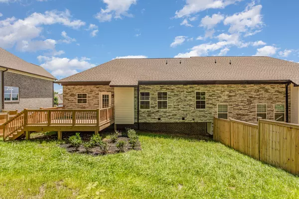 Hendersonville, TN 37075,176 Cobbler Cir