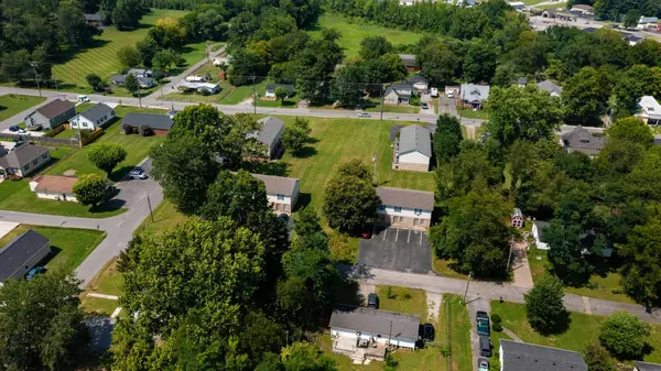 208 College St, Portland, TN 37148
