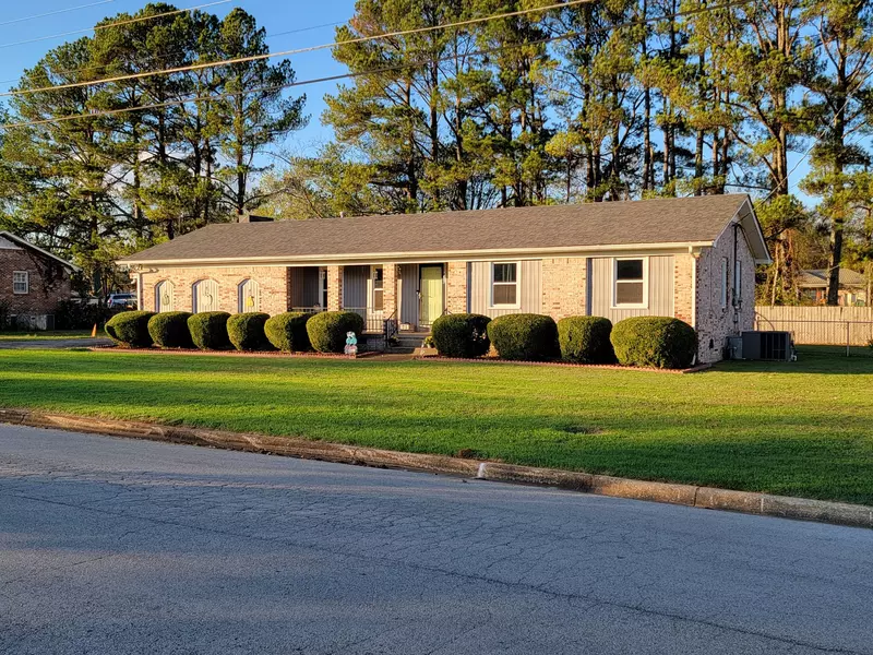 1200 Brindley Dr, Pulaski, TN 38478