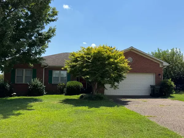3639 Stone Valley Dr, Hopkinsville, KY 42240