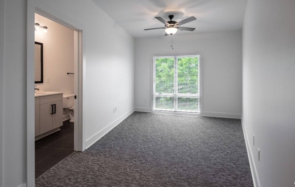 Nashville, TN 37209,2704 Clifton Ave #210