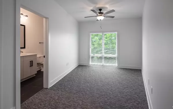 Nashville, TN 37209,2704 Clifton Ave #210