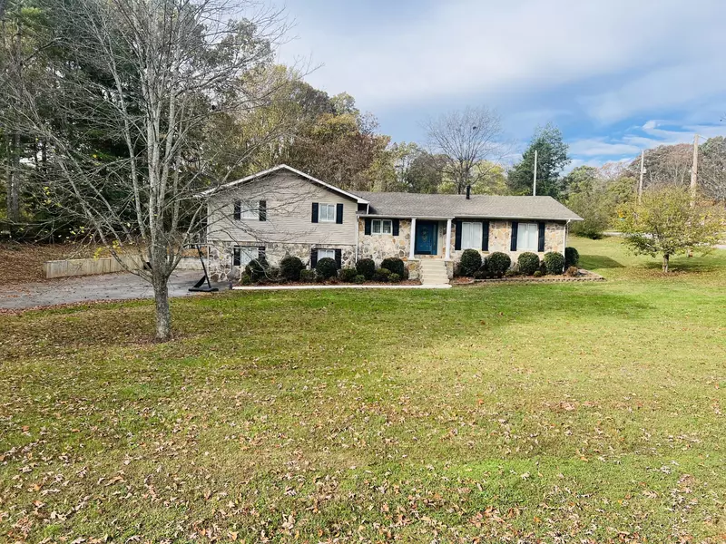 305 Oak Hill Dr, Mc Minnville, TN 37110