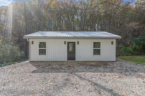 226 Piney Creek Rd, Hohenwald, TN 38462