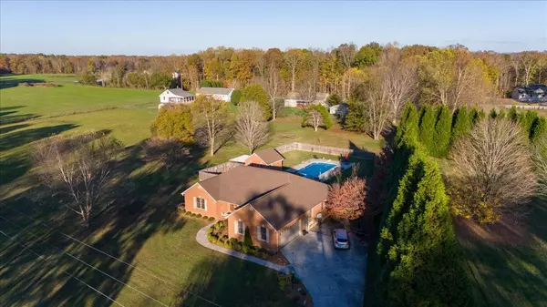 Manchester, TN 37355,220 Flora Ln
