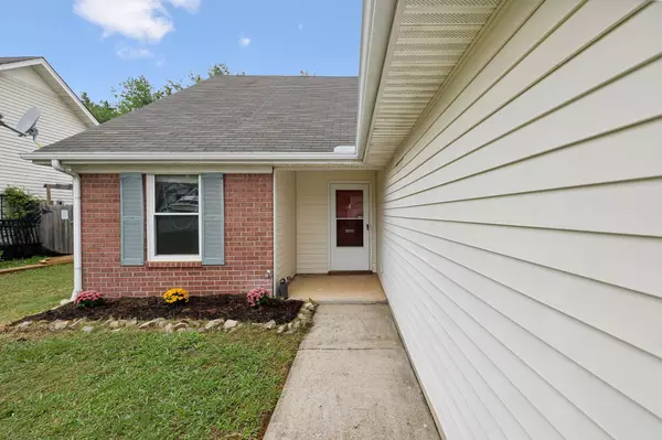 250 Indian Park Dr, Murfreesboro, TN 37128