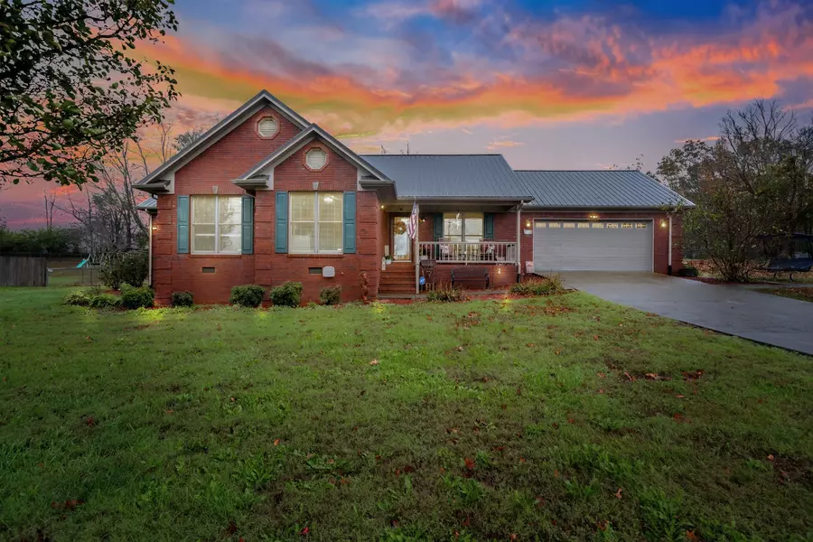 20 Eastridge Rd, Fayetteville, TN 37334