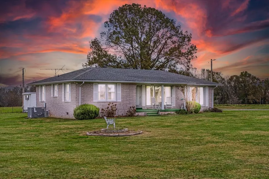 101 Williams Rd, Westmoreland, TN 37186