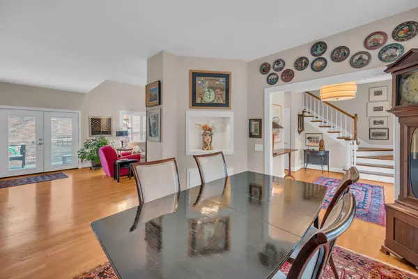 Nashville, TN 37215,4104 Estes Rd